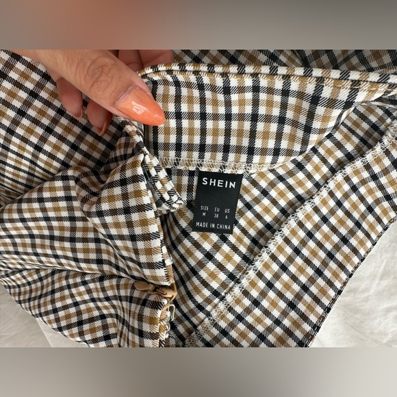 SHEIN mini skirt, checkered, like new - Picture 4 of 4